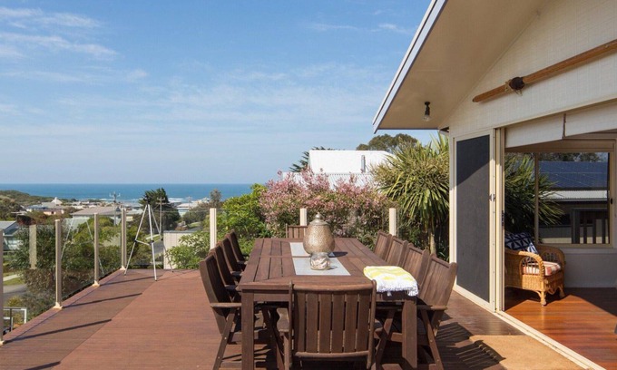 Smiths Beach House | Surf188 - sleeps up to 16