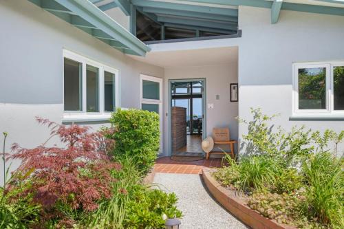 East Mesa Villa | Surfers Paradise