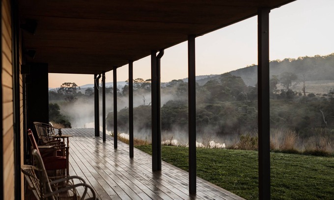 Swansea House | Swan River Sanctuary - Luxury Farm Stay!