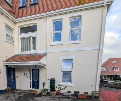 Swanage Apartment | SWANAGE WELL PRESENTED 2 BEDROOM APARTMENT CLOSE to BEACH