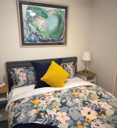 Carlton South Apartment | Swanston Street Apartment