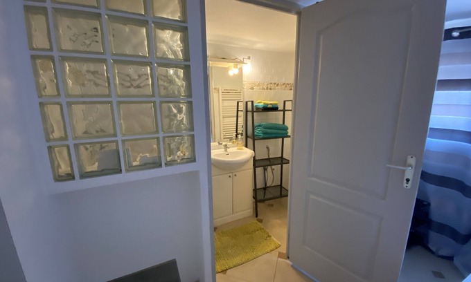 La Valette-du-Var Apartment | T2 DOWN VILLAS CLOSE TO ALL CONVENIENCES OF THE BEACHES