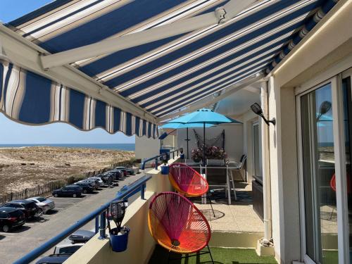 Lacanau-Ocean Apartment | T3 FRONT DE MER LACANAU OCEAN - 22m2 TERRASSE -2 PISCINES -WIFI-PARKING