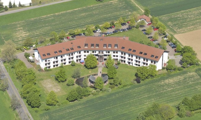 Steinbach Hotel | Tagungs- und Bildungszentrum Steinbach/Taunus