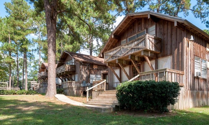 Woden Cabin | Tall Timbers Retreat All 5 Cabins & Dining Lodge
