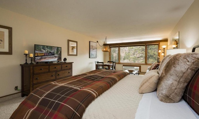 Purgatory Apartment | Tamarron Lodge Studio 213