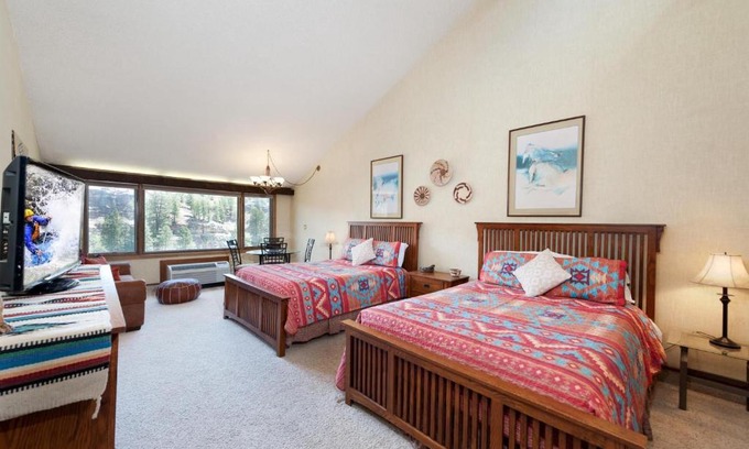 Purgatory Apartment | Tamarron Lodge Studio 512
