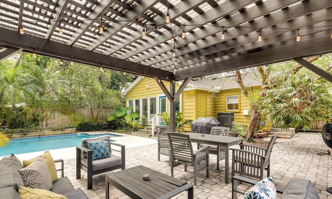 Riverside Heights House | Tampa Vacation Home w/ Private Pool + Gas Grill!