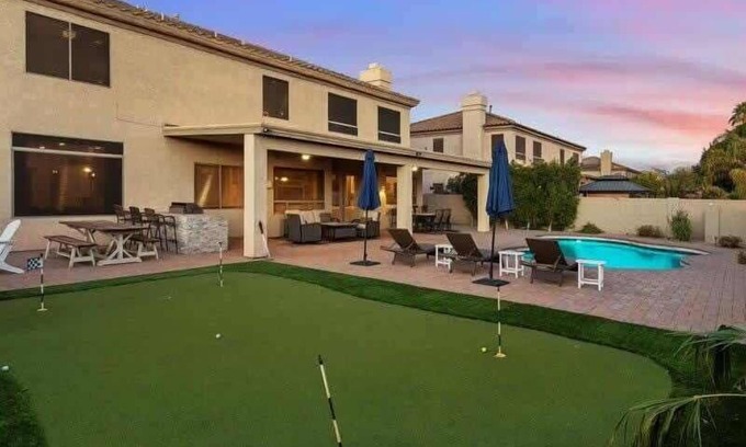 Arabian Views House | Tangerine Sky | Private Pool & Pet Friendly!