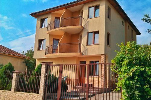 Byala House | Tatyana Guest House