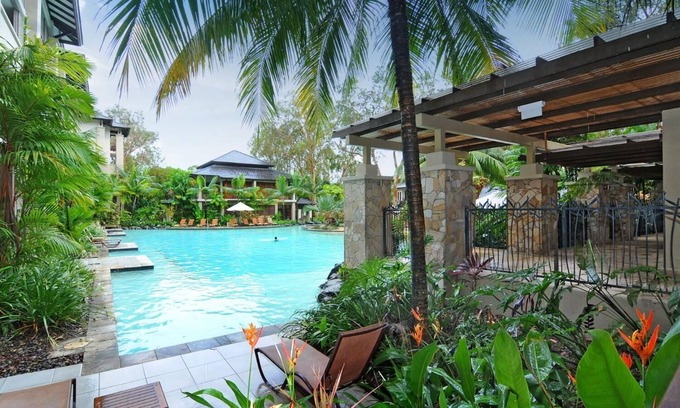 Palm Cove Apartment | Temple 220 Newly Refurbished Studio