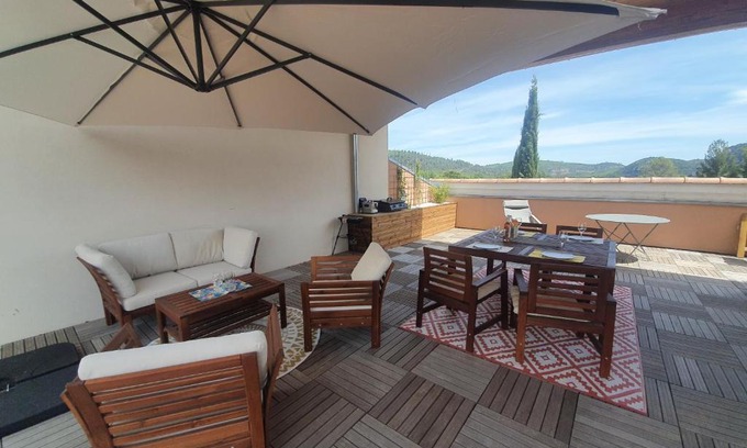 Greoux-les-Bains Apartment | Terrasse 130m2 panoramique avec Climatisation Piscine - 3 chambres