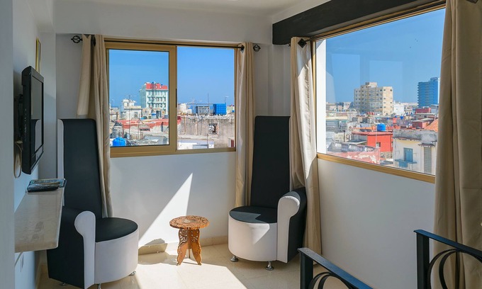 Centro Havana Apartment | Terraza Habana
