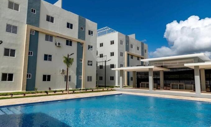La Romana Apartment | Terrazas del Este, cuarto piso, terraza privada.