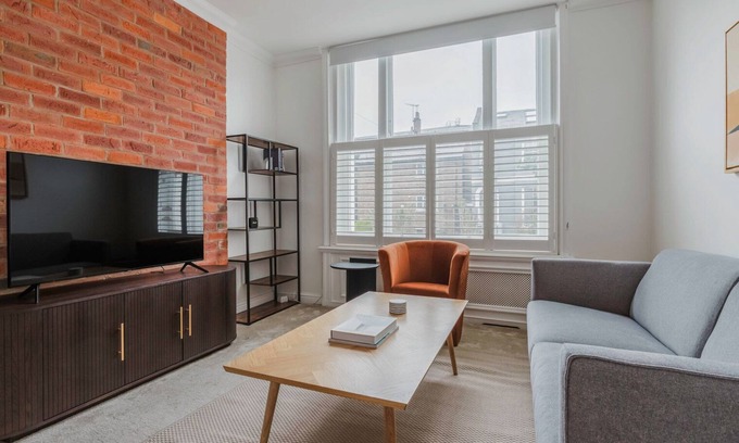 Addison Apartment | Terrific Kensington 1BR, 2 min to Tube, near Shops & Park, by Blueground