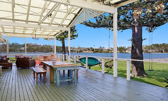 Terrigal House | TERRIGAL LAKEHOUSE - WATERFRONT SERENITY