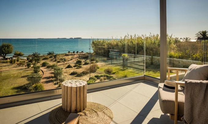 Kefalonia Apartment | Thalassa Suite-Grand Blue Beach residence