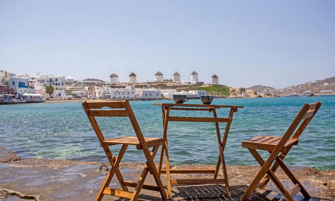 Little Venice Apartment | Thalassophile Deep Blue, Little Venice
