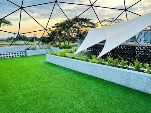 Hin Lek Fai House | Tharadol Premium Hua Hin