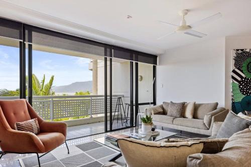 Cairns North Apartment | The Abbott—A Sea-Swept Esplanade Abode