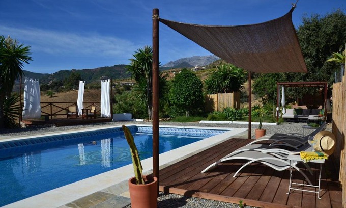 Tolox Bed & Breakfast | The African House
