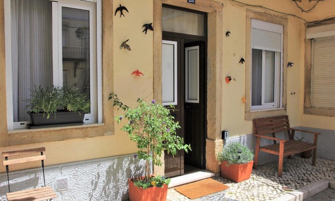 Alfama Apartment | The Back Street Nest