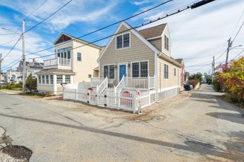 Newburyport House | The Basin House Steps to Water Sunset Views