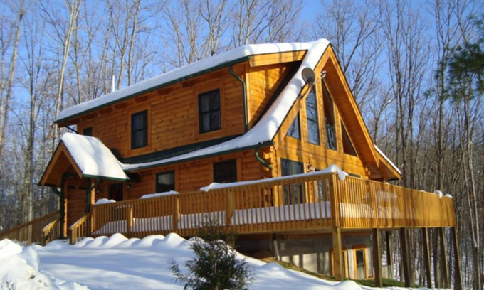 True Cabin | The Blackbear 4 bed log cabin with loft and cathedral ceilings
