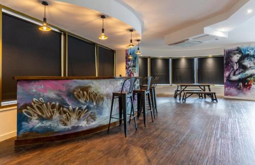Liverpool City Centre Apartment | The Bling Hotel by UStay Aparthotels