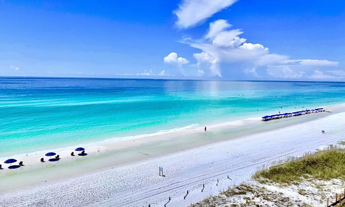 Baytowne Wharf Resort | The Blue Pearl