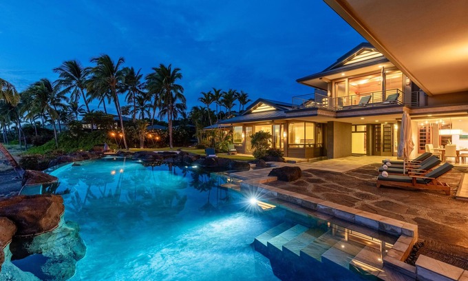 Kamuela House | The Bluffs 22: Opulent Oceanview Luxe Estate w/Pool/Spa, AC & Views