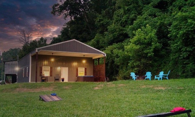 Sevierville Resort | The Boho Barn