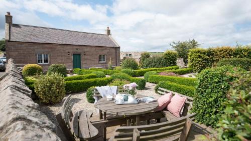 Berwick-upon-Tweed House | The Bothy at Cheswick