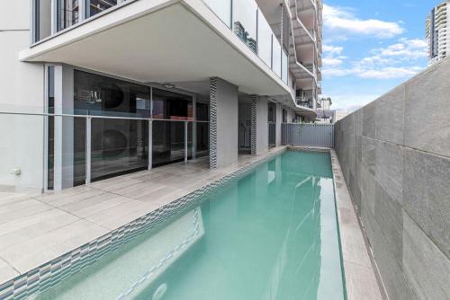 South Brisbane Apartment | The Capitol Apartments