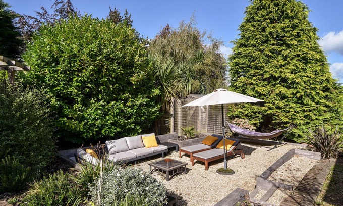 Lyme Regis Cottage | The Carriage House