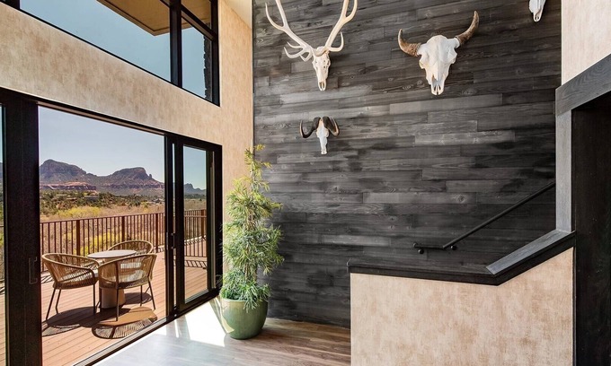 Uptown Sedona Hotel | The Cliffs