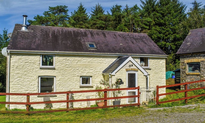 Pont-ar-gothi Cottage | The Cottage at Cwm Ddol Fawr