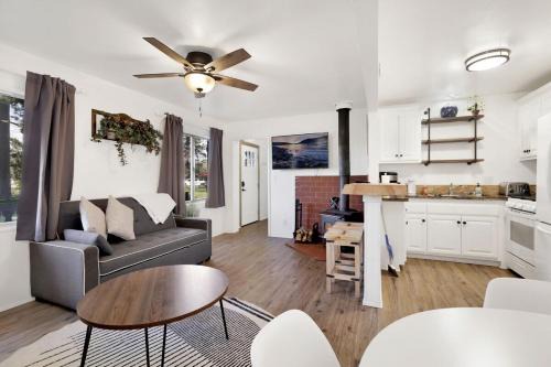 Big Bear House | The Cottage at Shay Meadows by Big Bear Vacations
