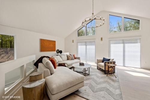 Saugatuck House | The Coyote