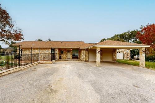 Canyon Lake House | The Crossbow