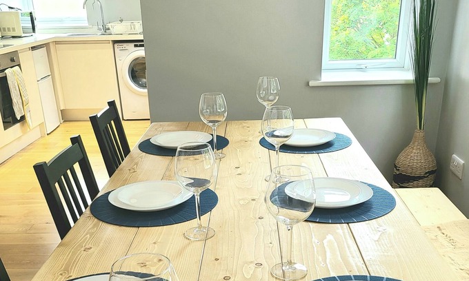 Hastings Apartment | The Curious Lobster-modern Modern 3 Bed Flat Near Hastings Old Town
