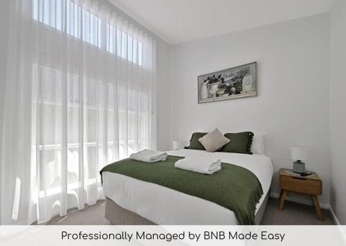 Orange Apartment | The Elm Apartments - The Green Room