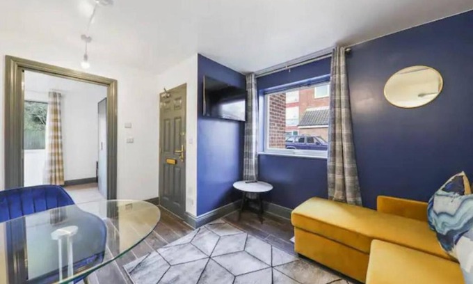 Marlborough Apartment | The Exquisite Harrow Gem -Parking