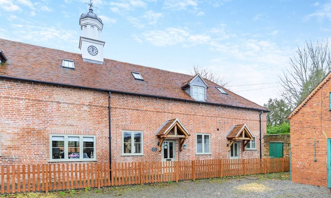 Wellesbourne House | The Garden Cottage Barn