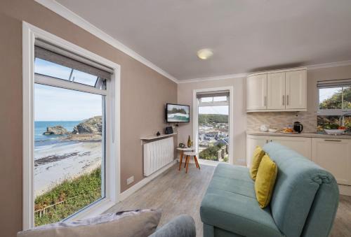 Portreath House | The Gatehouse Apartment