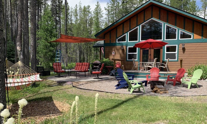 Columbia Falls House | The Glacier Guest House Beautiful Handicap and Family Friendly
