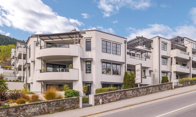 Queenstown City Centre Apartment | The Glebe Apartments