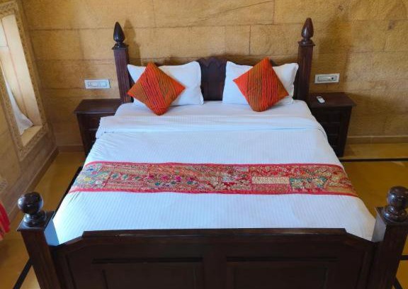 Jaisalmer Hotel | The Golden Desert Jaisalmer