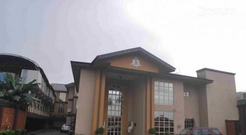 Port Harcourt Cabin | The Golf Prince Hotel