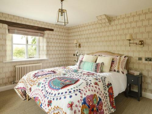 Salperton House | The Grove Escape